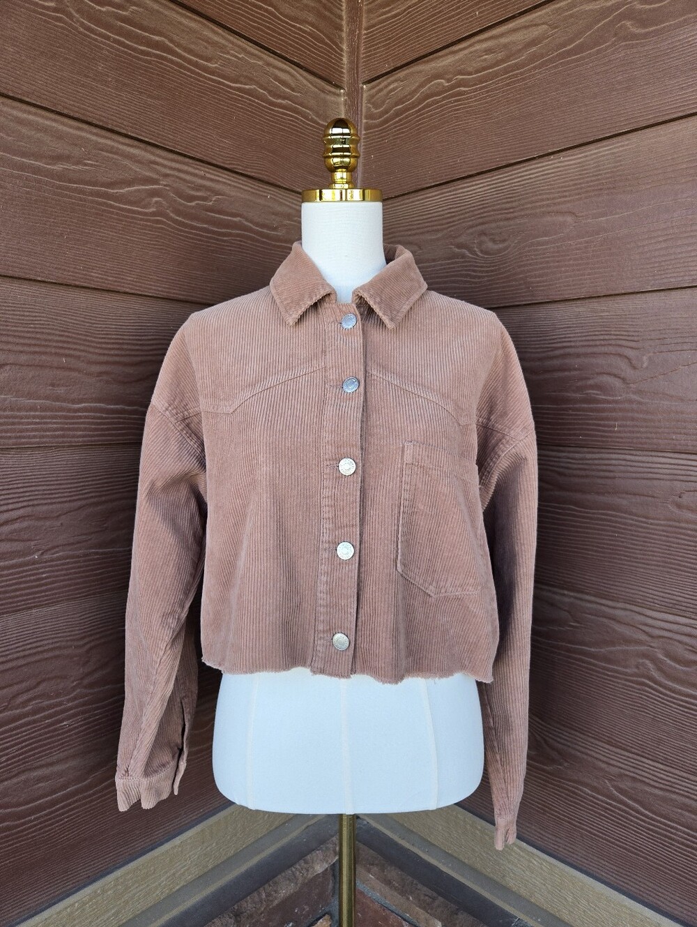 Forever 21 Cropped Corduroy Button‑Up Jacket – Size Medium